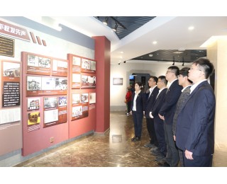 中建五局武汉郭徐岭片区联动开展清明祭扫活动