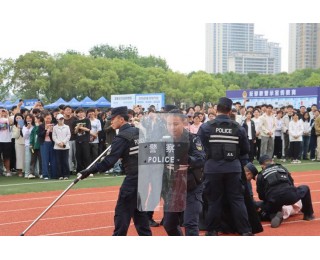 江夏公安与三千学子共筑平安防线