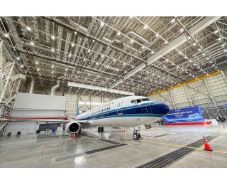 未来可为飞机“画”上黄鹤楼、樱花 天河机场有了“飞机美妆室”