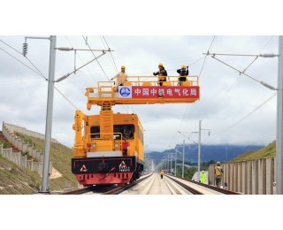 南珠高铁玉岑段工程建设进入冲刺阶段