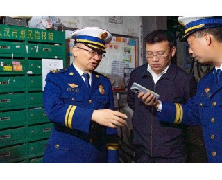 武汉开展消防安全集中夜巡行动，护航“五一”小长假筑牢消防安全防线