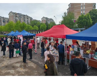 从“摆渡人”到“热血侠”，武汉经开区这场无偿献血活动吸引400人参与