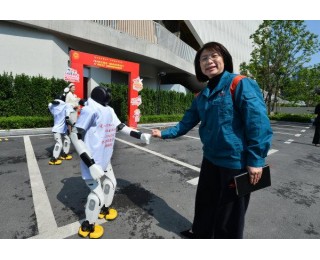 拼搏在江汉，吹响冲锋号