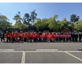 龙泉街道组织开展“五一”节前风景区清洁家园专项行动，打造整洁优美旅游环境