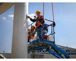 致敬建设者！五一坚守光谷五高，匠心筑就教育新阵地