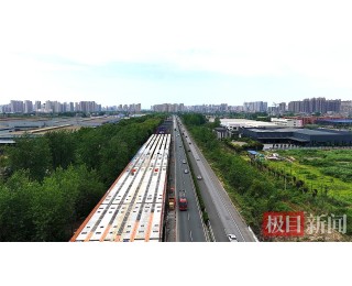 大道扩容，一线探营|①300余名建设者五一鏖战仙桃段——一场与车流赛跑的“生长”