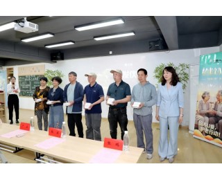 洪山区保利心语西区社区：这份科技礼物，老人们笑着点赞